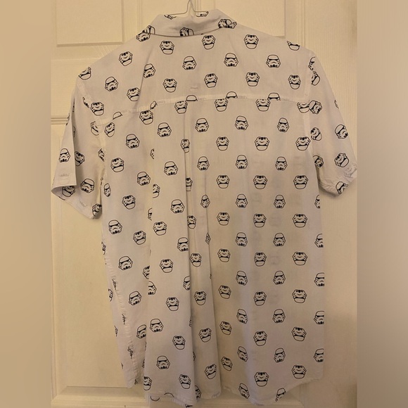 STAR WARS BRAND Darth Vader White Buttom Front Shirt- Men’s Medium - Picture 3 of 4